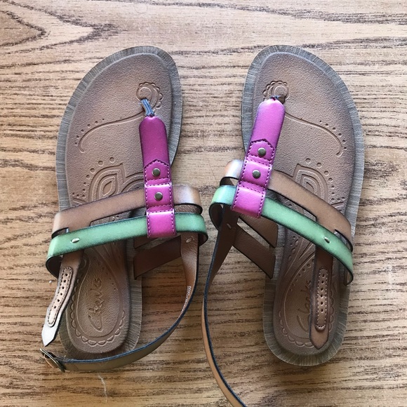 Clarks Sandals, Size 7 - Picture 2 of 4